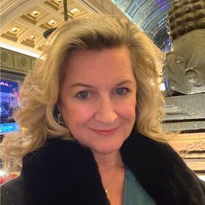 Meet your Posher, Christine